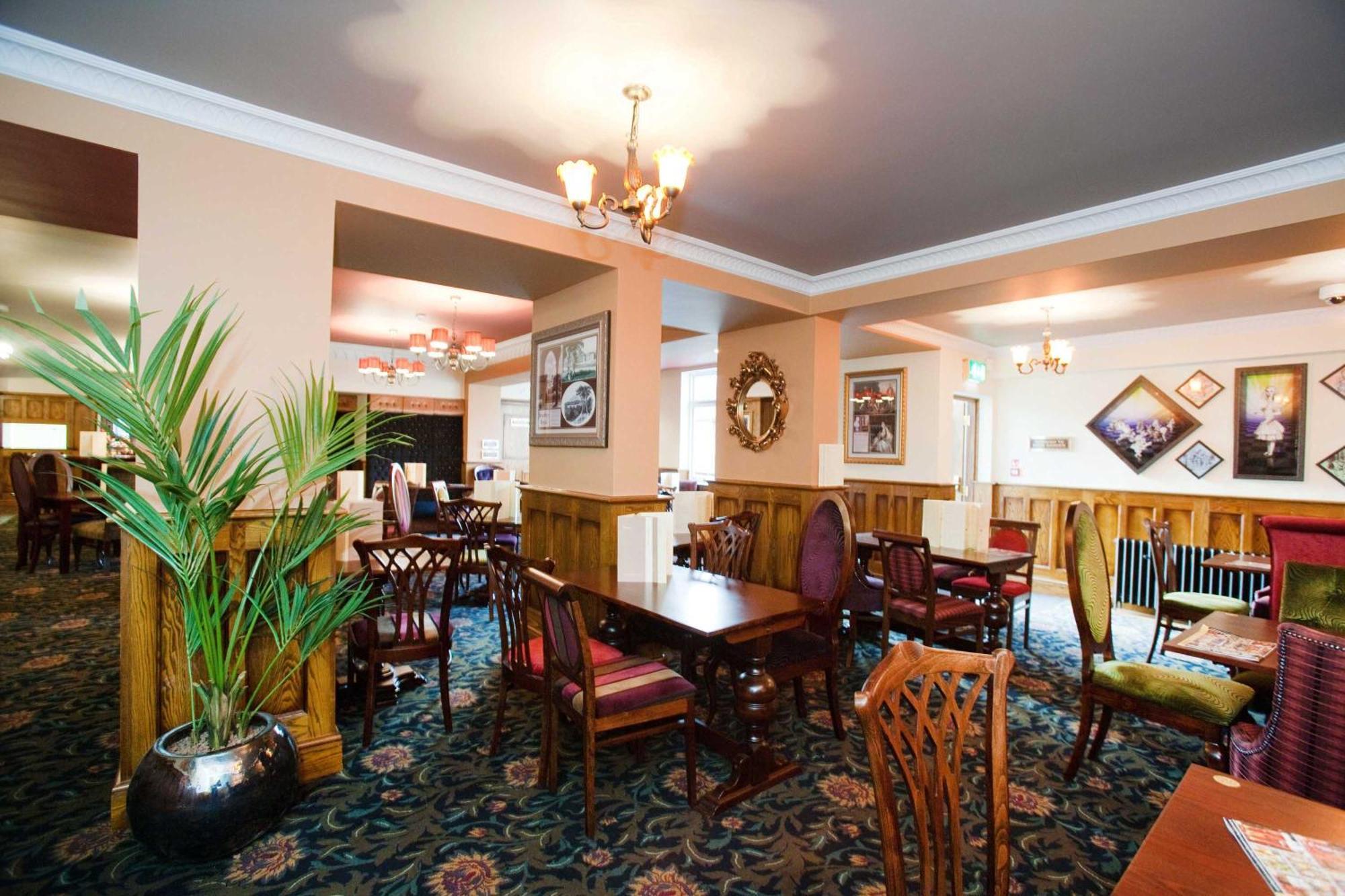 The Unicorn Hotel Wetherspoon Рипон Экстерьер фото