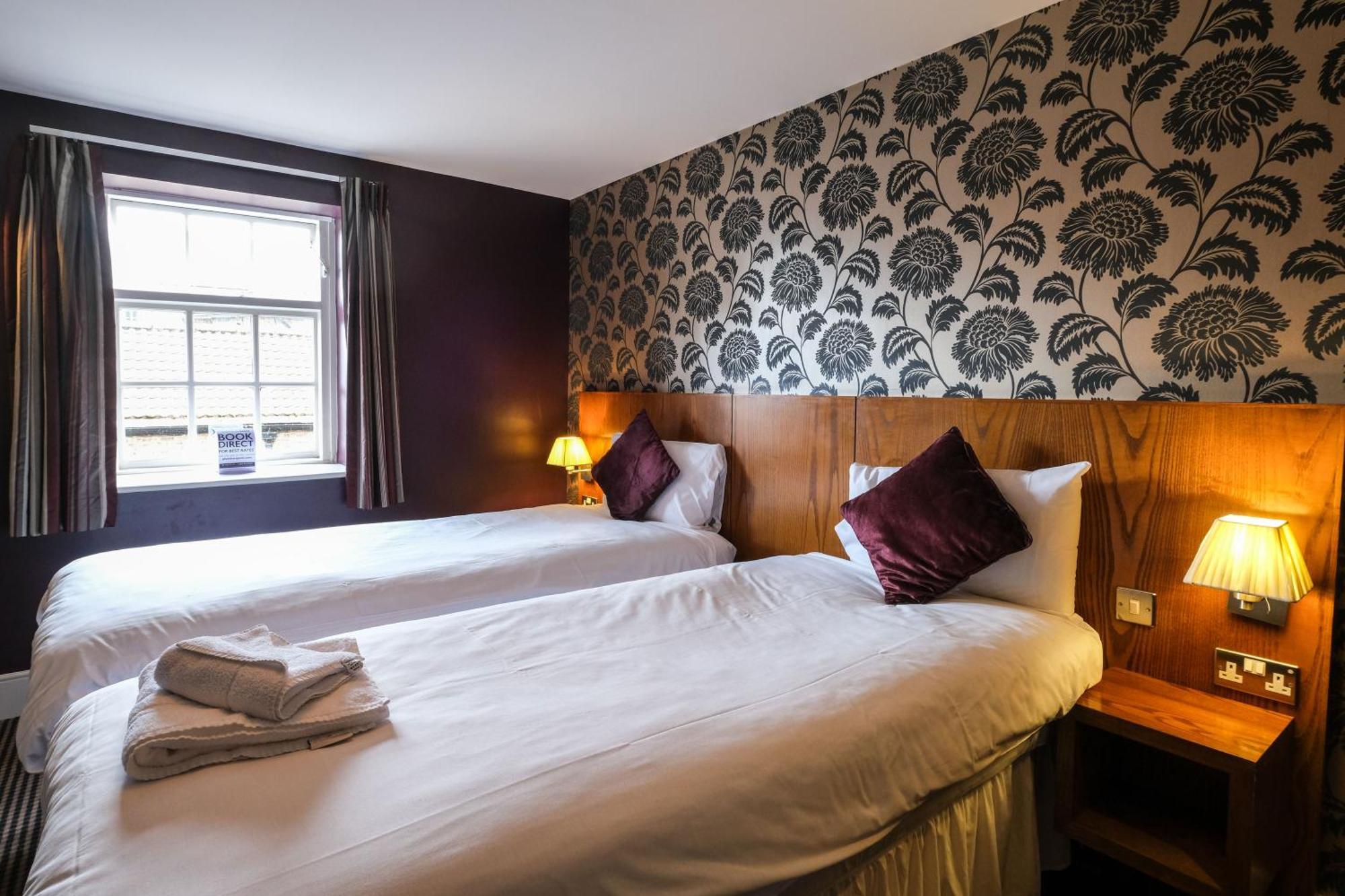 The Unicorn Hotel Wetherspoon Рипон Экстерьер фото