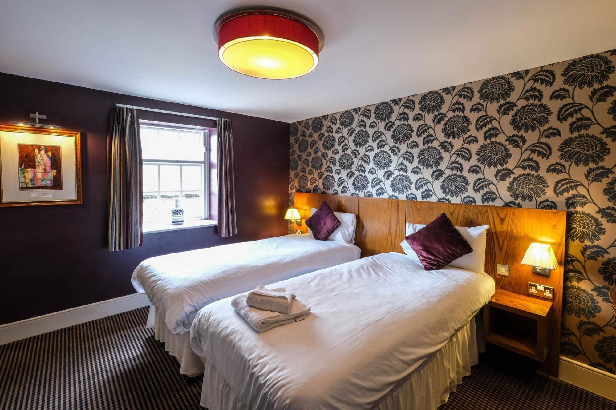 The Unicorn Hotel Wetherspoon Рипон Экстерьер фото