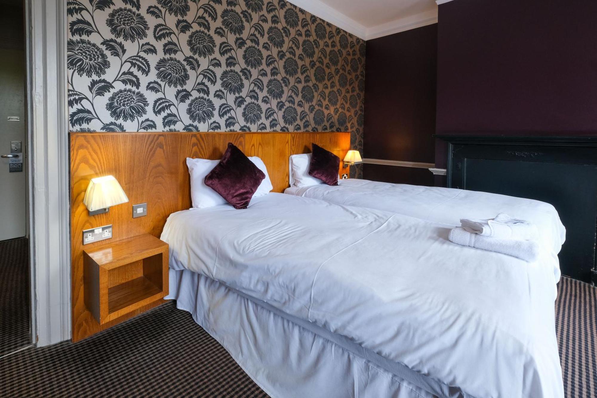 The Unicorn Hotel Wetherspoon Рипон Экстерьер фото